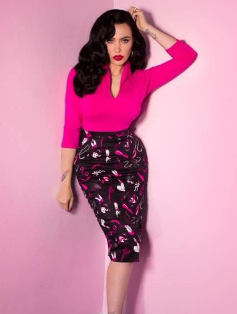 Vixen by Micheline Pitt Pencil Skirt in Frisky Fetish Print, Size Large GUC